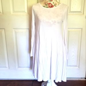 White long sleeved dress